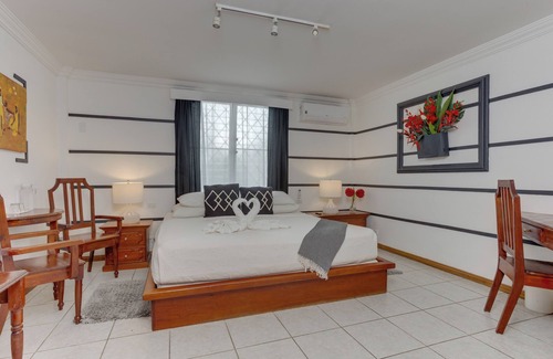 Belize City Bed & Breakfast | Villa Boscardi