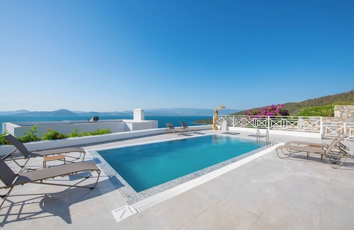 Milas Villa | Villa BOSS1: Beachfront 5BR Villa with Seaview, Private Beach, 24/7 Security