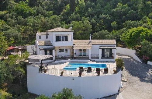 Agia Pelagia Chlomou Villa | Villa Boukari