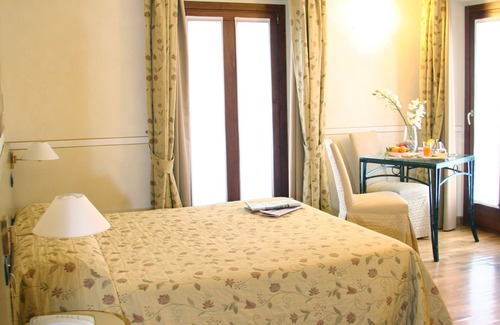 Carnago House | Villa Bregana