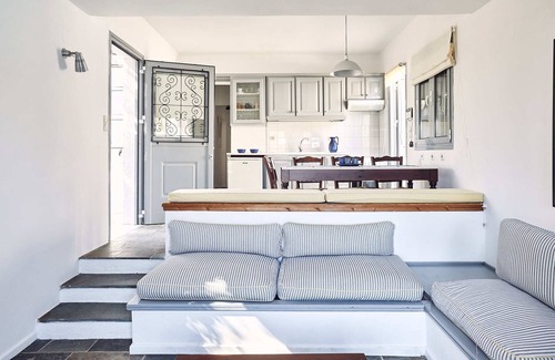 Aegina Town Villa | Villa Calypso, idyllic property with swimming pool and sea view