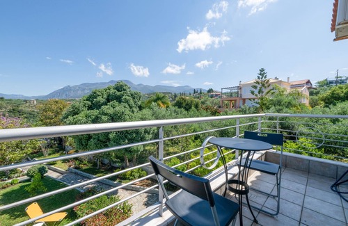 Kalamata House | Villa Camellia in Santova