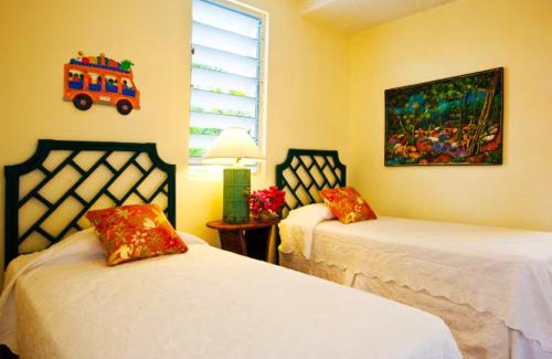 The Bight Villa | Villa Camilla Eco-Resort Main House on Grace Bay Beach