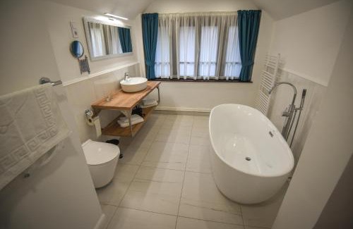 Siofok Aranypart Bed & Breakfast | Villa Campana
