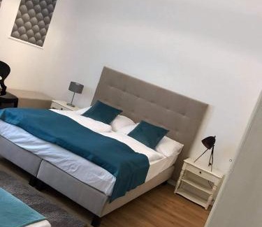 Siofok Aranypart Bed & Breakfast | Villa Campana
