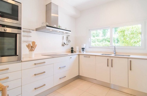 Portocolom Villa | Villa 'Can Marilla' with Sea View, Wi-Fi and Air Conditioning