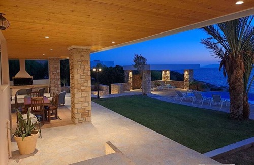 Pefkos Villa | Villa Cap Jano. Exclusive villa on a secluded beach with Infinity Pool