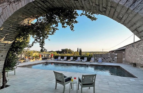Terlizzi Villa | Villa Cappelli, Enjoy an amazing stay in a beautifully restored villa on historic Via Appia.