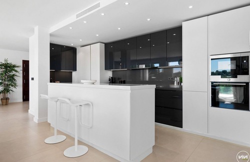 New Golden Mile Villa | Villa Carat | Villa with pool in Benahavis