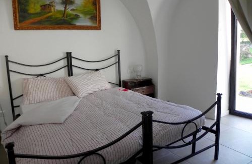 Moniga del Garda Apartment | Villa Carlotta
