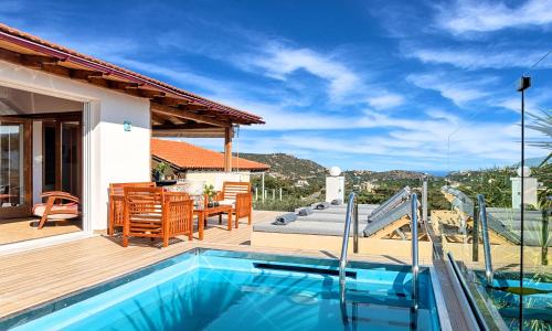 Vathi Villa | Villa Carolina Private Pool