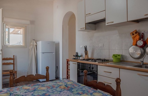 Licata House | Villa 'Casa Di Elvira' with Private Terrace, Wi-Fi and Air Conditioning