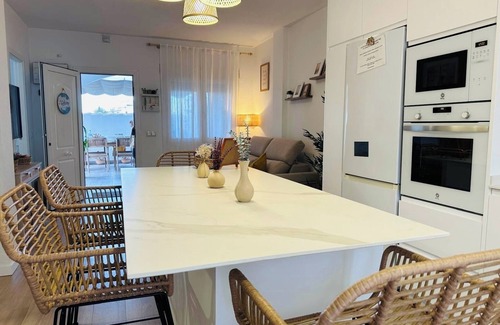 Molinell Villa | Villa 'Casa Esther' with Sea View, Wi-Fi and Air Conditioning
