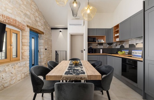 Mugeba Villa | Villa Casa Mar with pool in Mugeba, Porec,Istria