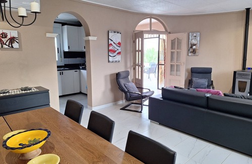 San Fulgencio Villa | Villa 'Casa Nero' with Private Pool, Wi-Fi and Air Conditioning