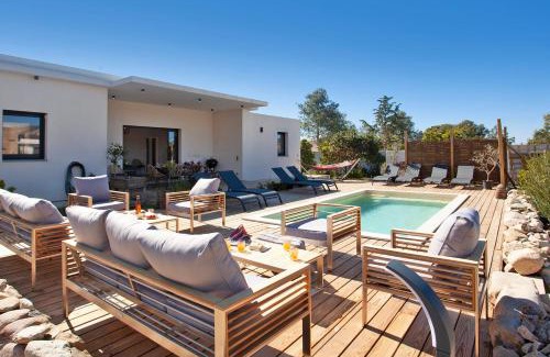 Calenzana Villa | Villa Casavostra piscine bbq pétanque à 5km de la plage de sable de Calvi
