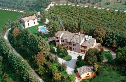 Ramazzano Villa | VILLA CASOLARE 4 bedroom villa with panoramic pool close to Perugia Gubbio Assis