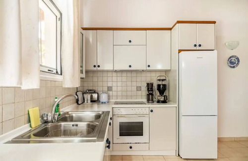 Agios Georgios Villa | Villa- Cassandra n500meters from the beach.