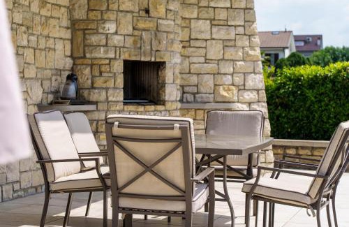 Dalmine House | Villa Celine