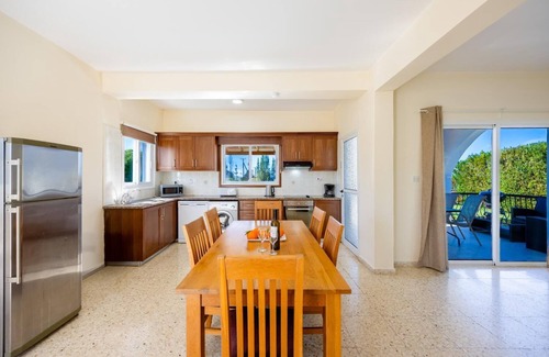 Argaka Villa | Villa Christina - Two Bedroom Villa, Sleeps 6
