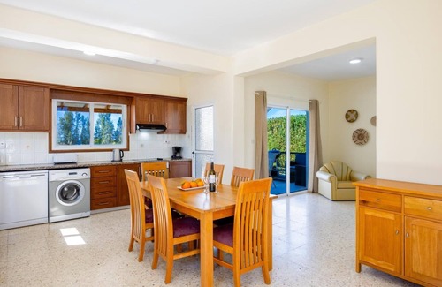 Argaka Villa | Villa Christina - Two Bedroom Villa, Sleeps 6
