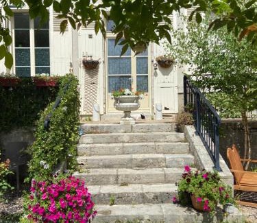 Marchenoir House | Villa Christine chambre grise