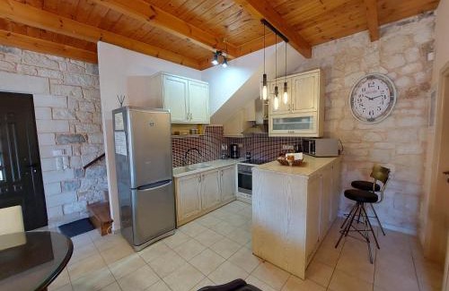 Kato Stalos Villa | Villa Christy