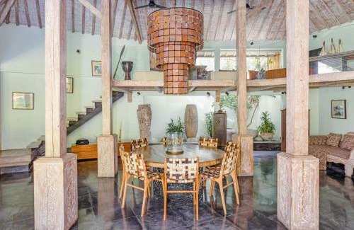 Drupadi Villa | Villa Cinta Damai - Stunning & Stylish 4BR Luxury Villa in the Heart of Seminyak, Just a 10-Min Walk to the Beach