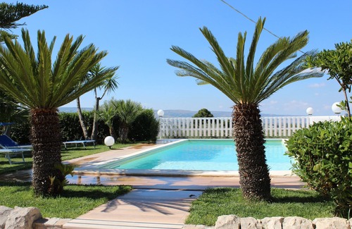 Chiaramonte Gulfi Villa | Villa Clara with swimming pool