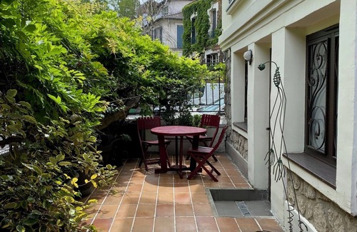 Amerique House | Villa Claude Monet - Buttes-Chaumont - La Mouzaïa -