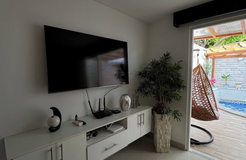 Manta House | Villa Colibrí, Descanso Seguro en Familia, la Diversión Sana, pet Friendly