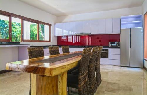Senggigi House | Villa Collard