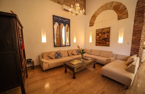 Centro House | Villa Colonial en Centro de Cartagena con Gran Piscina y Azotea