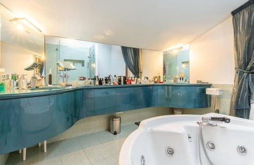 Vigano Apartment | Villa con piscina nel verde di Milano