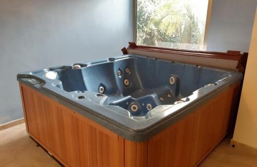 Las Palmas Villa | Villa con piscina privada, 2 jacuzzis y barbacoa