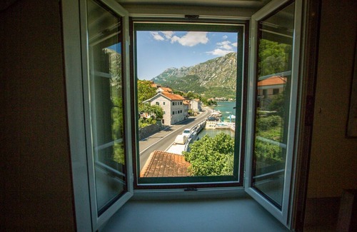 Donja Kostanjica Villa | Villa Conch - Five Bedroom Villa, Sleeps 10