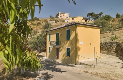 Perdifumo Cottage | Villa confortevole, immersa tra il verde e le colline di Perdifumo