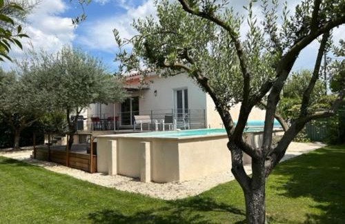 Moussac House | Villa Coquelicot avec piscine privée et borne électrique