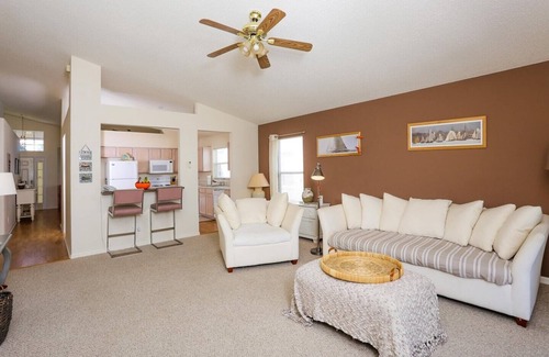 Sabal Harbour Villa | Villa Coquina - Lakeview Villa with Hot Tub by Gulfcoast Holiday Homes