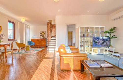 Ortica Villa | Villa Corelli - Parking and Exclusive garden