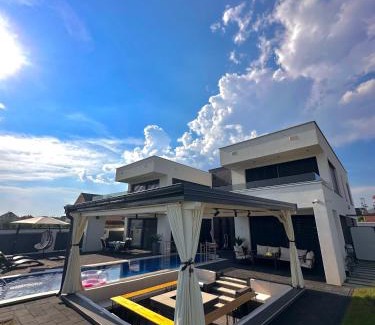 Gornja Slatina House | Villa Dardania