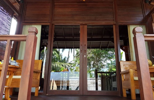 Andong Bed & Breakfast | Villa Deelyana Coco, Pondok Lebah