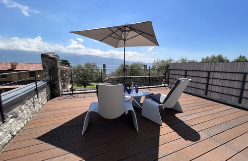 Gargnano Apartment | VILLA DEL LIS - apartment "Rustico Limone"