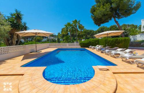 Moravit Villa | Villa Del Mar by Abahana Villas