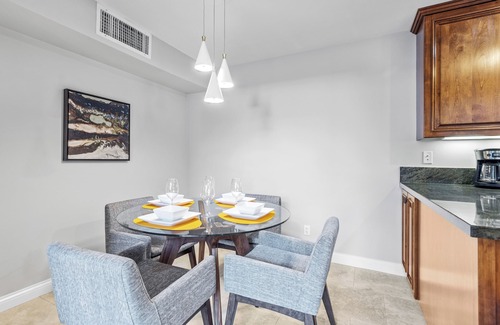 The Morrison House | Villa del Sol Montana - A Ryson Property