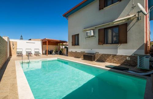 Alcamo Marina Villa | Villa DellOmbra