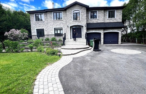 Bout-de-l'Ile Villa | Villa Delrose Waterfront