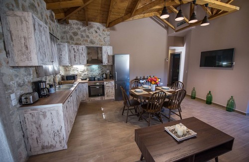 Spanokhorion Villa | Villa DELTA deluxe villa with pool 5km from Lefkada
