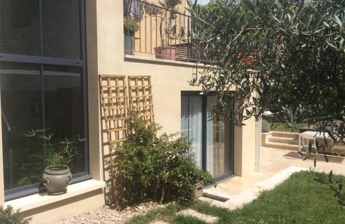 Laudun Apartment | Villa des marronniers