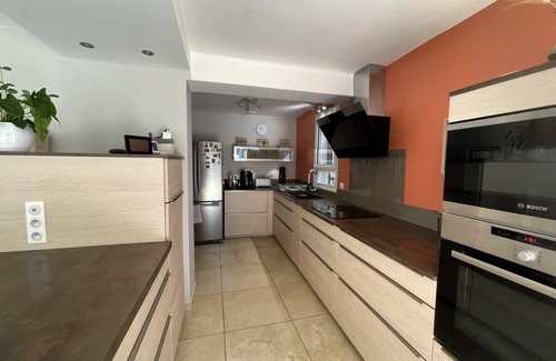 Lambesc House | Villa des Pins, beautiful family home, near Aix en Provence, 8 people